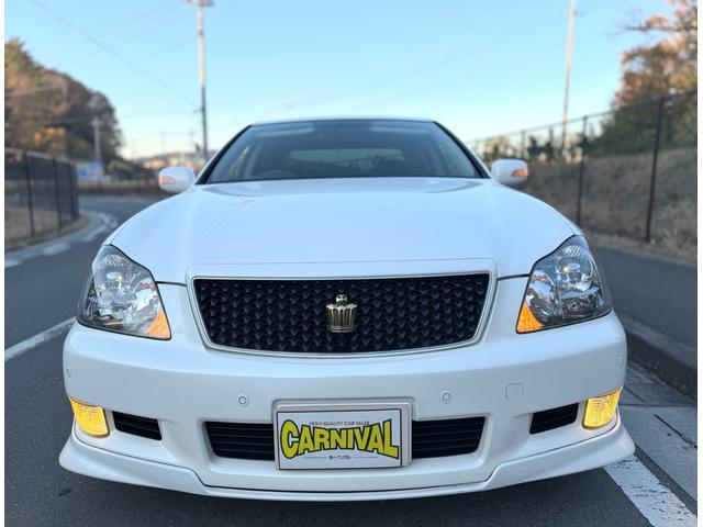 クラウン アスリート　６０ｔｈスペシャルエディション　ＴＥＩＮフルタップ車高調・社外１９インチＡＷ・純正エアロ・ＯＰグリル・モケットＰＷシート・フルスマートキー・Ｐスタ・Ｖ６・社外タワーバー・外装＆内装美・各機関良・ＥＴＣ・純正ＨＤＤナビ・バックカメラ（13枚目）