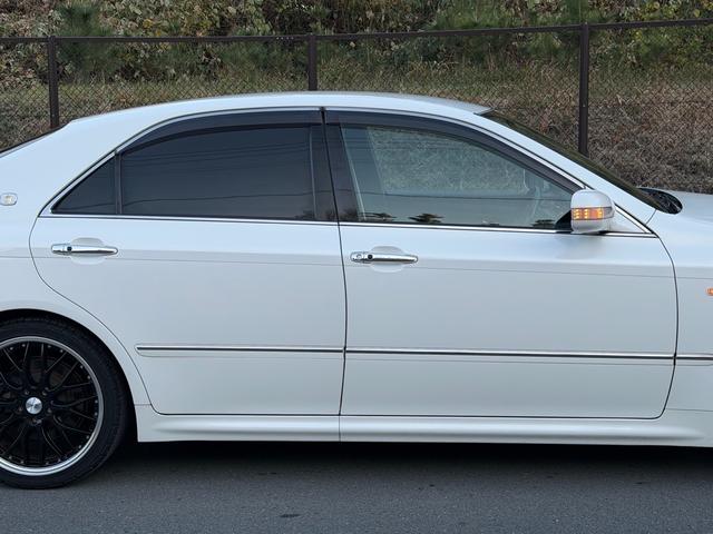 クラウン アスリート　６０ｔｈスペシャルエディション　ＴＥＩＮフルタップ車高調・社外１９インチＡＷ・純正エアロ・ＯＰグリル・モケットＰＷシート・フルスマートキー・Ｐスタ・Ｖ６・社外タワーバー・外装＆内装美・各機関良・ＥＴＣ・純正ＨＤＤナビ・バックカメラ（27枚目）