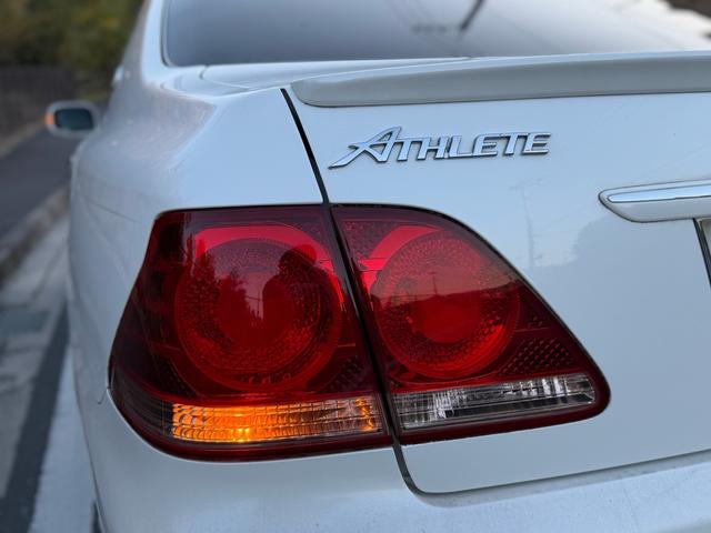 クラウン アスリート　６０ｔｈスペシャルエディション　ＴＥＩＮフルタップ車高調・社外１９インチＡＷ・純正エアロ・ＯＰグリル・モケットＰＷシート・フルスマートキー・Ｐスタ・Ｖ６・社外タワーバー・外装＆内装美・各機関良・ＥＴＣ・純正ＨＤＤナビ・バックカメラ（42枚目）