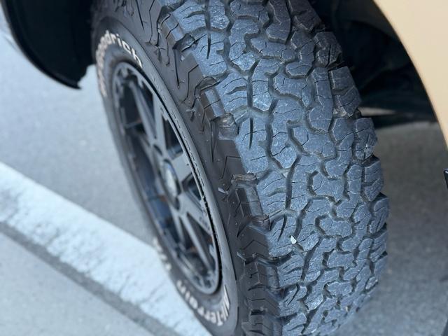 エクストレイル X 4WD・NewpaintベージュMカラー・ハイパールーフレール・カプロンシート・社外16インチAW・BF GoodRichタイヤ・オリジナル日産グリル・ブラックヘッド&テール・車検R9年9月・ETC(18枚目)