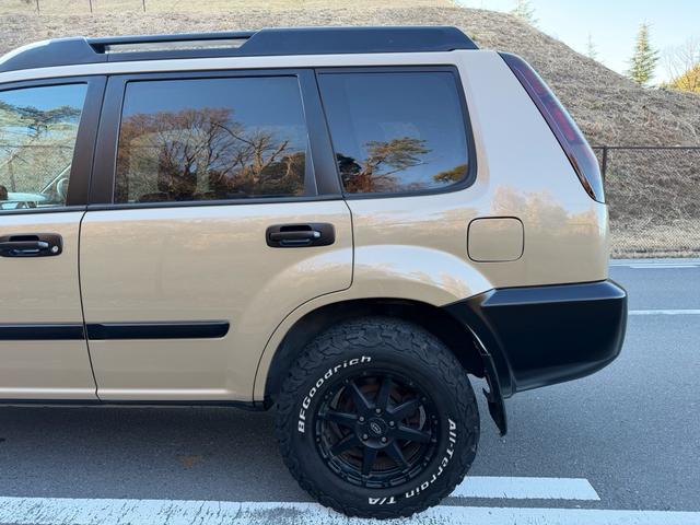 エクストレイル X 4WD・NewpaintベージュMカラー・ハイパールーフレール・カプロンシート・社外16インチAW・BF GoodRichタイヤ・オリジナル日産グリル・ブラックヘッド&テール・車検R9年9月・ETC(22枚目)