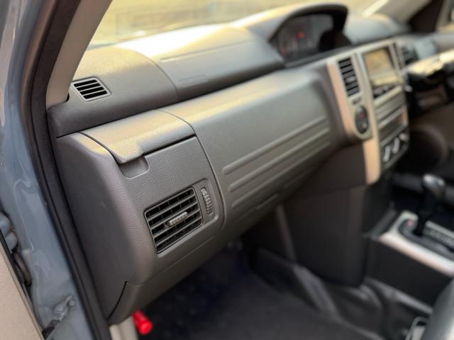 エクストレイル Ｓ　ＮｅｗｐａｉｎｔアーバングレーＩＩ・オリジナル日産グリル付・２インチリフトＵＰ・ヘッドライトブラックアウト・社外１６インチＡＷ・ＢＦ　Ｇｏｏｄｒｉｃｈタイヤ・社外ＳＤナビ・ＢＴ再生可・バックカメラ（43枚目）