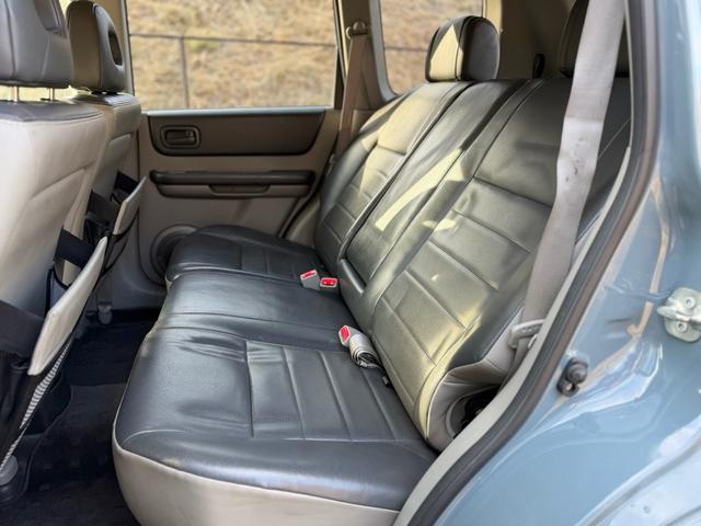 エクストレイル Ｓ　ＮｅｗｐａｉｎｔアーバングレーＩＩ・オリジナル日産グリル付・２インチリフトＵＰ・ヘッドライトブラックアウト・社外１６インチＡＷ・ＢＦ　Ｇｏｏｄｒｉｃｈタイヤ・社外ＳＤナビ・ＢＴ再生可・バックカメラ（46枚目）