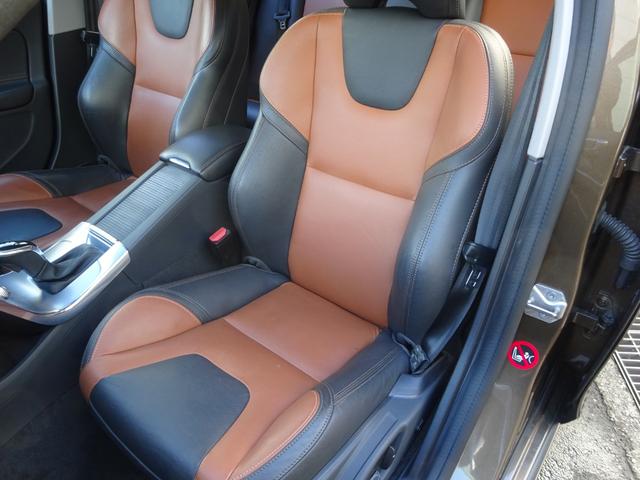 クロスカントリー T5 AWD SE 禁煙車 インテリセーフ 本革シート パワーバックドア(18枚目)