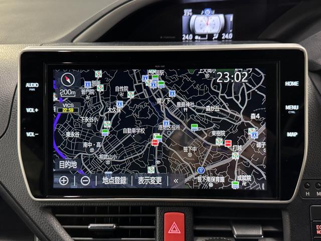 ヴォクシー ＺＳ　煌ＩＩＩ　純正１０インチ・ナビ・ＴＶ・バックカメラ・１２．１型後席モニター・ＴＶキット・コックスボディダンパー・両側パワースライドドア・トヨタセーフティーセンス・パーキングサポートブレーキ・クリアランスソナー（18枚目）