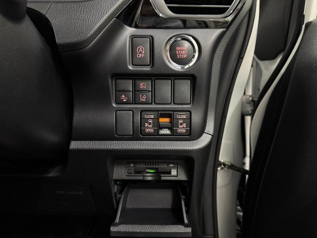ヴォクシー ＺＳ　煌ＩＩＩ　純正１０インチ・ナビ・ＴＶ・バックカメラ・１２．１型後席モニター・ＴＶキット・コックスボディダンパー・両側パワースライドドア・トヨタセーフティーセンス・パーキングサポートブレーキ・クリアランスソナー（24枚目）