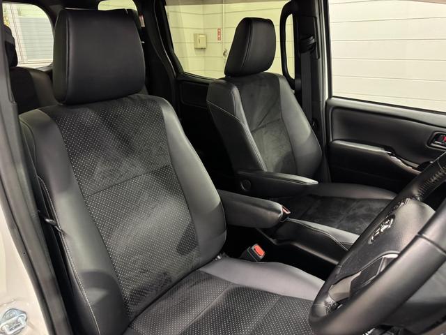 ヴォクシー ＺＳ　煌ＩＩＩ　純正１０インチ・ナビ・ＴＶ・バックカメラ・１２．１型後席モニター・ＴＶキット・コックスボディダンパー・両側パワースライドドア・トヨタセーフティーセンス・パーキングサポートブレーキ・クリアランスソナー（27枚目）