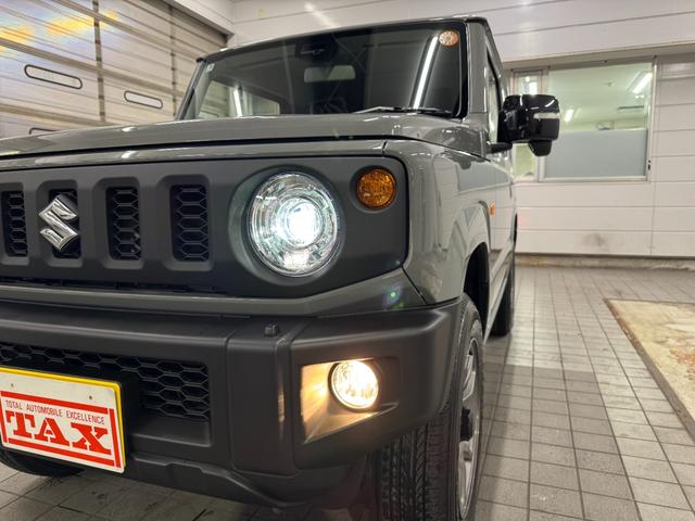 ジムニー ＸＣ　登録届出済未使用車・スズキセーフティサポート・車線逸脱警報・リヤパーキングセンサー・ＬＥＤヘッドライト・シートヒーター・フォグランプ・純正１６ｉｎアルミ・スマートキー（9枚目）