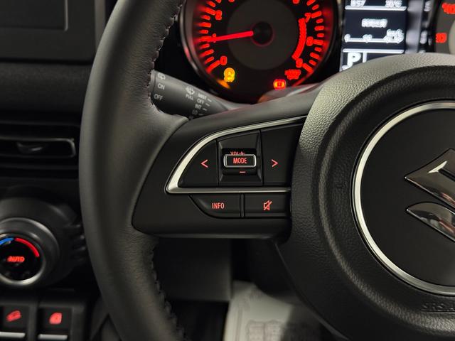 ジムニー ＸＣ　登録届出済未使用車・スズキセーフティサポート・車線逸脱警報・リヤパーキングセンサー・ＬＥＤヘッドライト・シートヒーター・フォグランプ・純正１６ｉｎアルミ・スマートキー（14枚目）