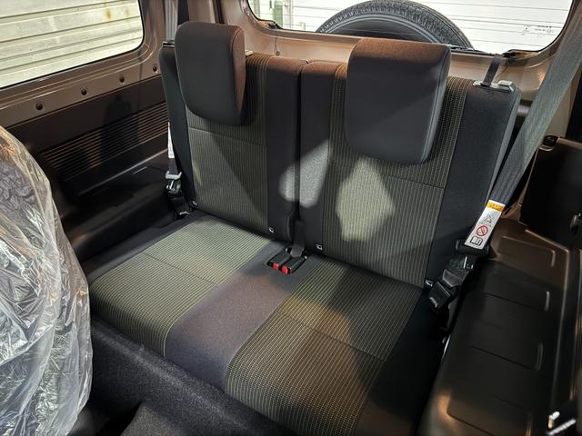 ジムニー ＸＣ　登録届出済未使用車・スズキセーフティサポート・車線逸脱警報・リヤパーキングセンサー・ＬＥＤヘッドライト・シートヒーター・フォグランプ・純正１６ｉｎアルミ・スマートキー（27枚目）