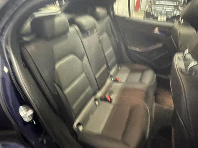 GLA220 4マチック レーダーセーフティパッケージ パノラミックスライディングルーフ シートヒーター 認定中古車(10枚目)