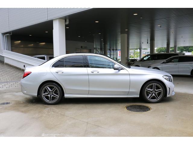 C220dアバンギャルド AMGライン パノラミックスライディングルーフ レーダーセーフティパッケージ レザーエクスクルーシブパッケージ 認定中古車(4枚目)
