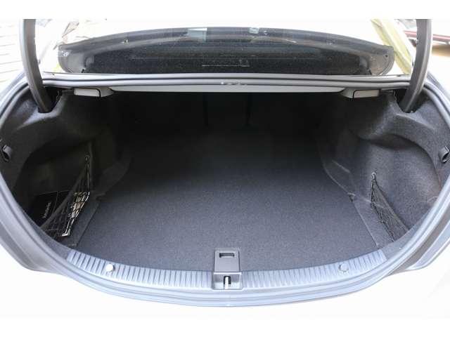 C220dアバンギャルド AMGライン パノラミックスライディングルーフ レーダーセーフティパッケージ レザーエクスクルーシブパッケージ 認定中古車(8枚目)