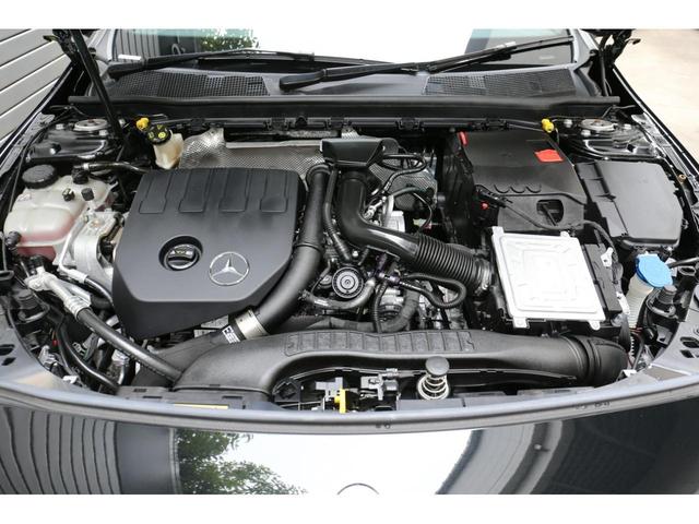 A180セダン レーダーセーフティパッケージ メモリー付きパワーシート アダプティブクルーズコントロール レインセンサー ナビパッケージ キーレス LEDヘッドライト搭載 ABS アイドリングストップ 認定中古車(19枚目)