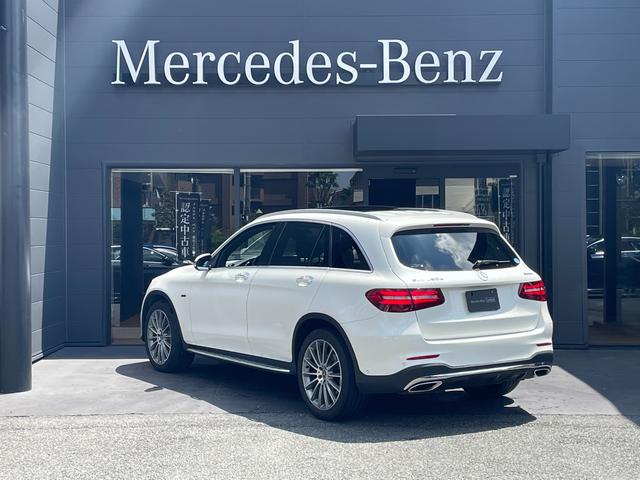 ＧＬＣ ＧＬＣ３５０ｅ　４マチックスポーツ　左ハンドル／ブルメスターサラウンドスピーカー／パフュームアトマイザー／本革シート／シートヒーター／パワーシート／３６０°全方位カメラ／レーダーセーフティーパッケージ／純正タイヤホイール／認定中古車（6枚目）