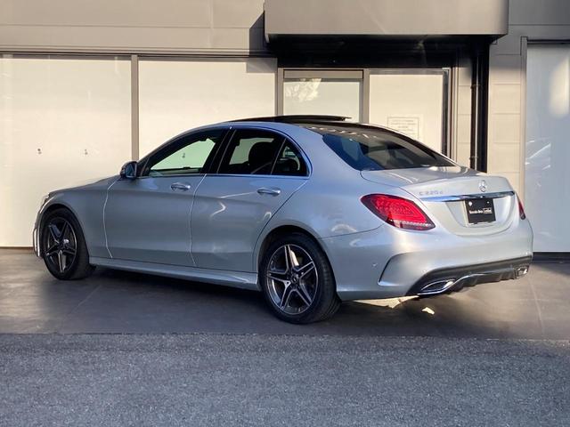 Ｃクラス Ｃ２２０ｄローレウスエディションスポーツプラスパック　本革　ＡＭＧスタイリングパッケージ　パノラマスライディングルーフ　ヘッドアップディスプレイ　ブルメスターサラウンドサウンドシステム　シートベンチレーター　シートヒーター　パフュームアトマイザー（4枚目）