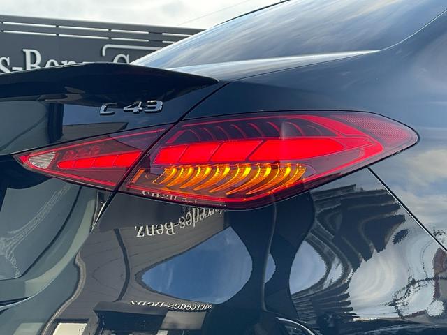 Ｃクラス Ｃ４３　４マチック　ＡＭＧ特別オーダーアルミホイール・ナイトパッケージ・パノラマサンルーフ・レーダーセーフティーＰＫＧ・３６０°カメラ・ＭＢＵＸ・アンビエントライト（12枚目）