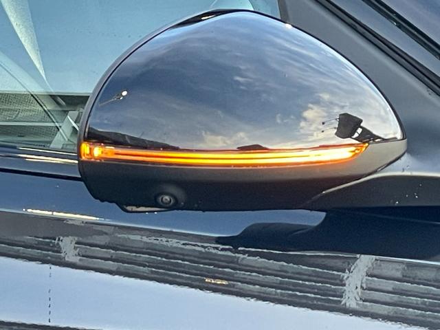 Ｃクラス Ｃ４３　４マチック　ＡＭＧ特別オーダーアルミホイール・ナイトパッケージ・パノラマサンルーフ・レーダーセーフティーＰＫＧ・３６０°カメラ・ＭＢＵＸ・アンビエントライト（14枚目）