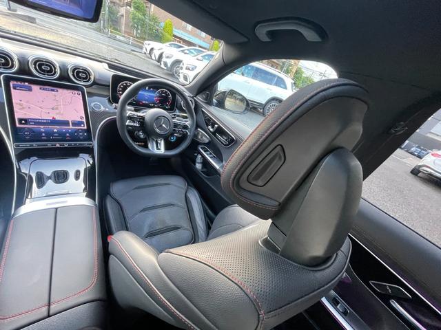 Ｃクラス Ｃ４３　４マチック　ＡＭＧ特別オーダーアルミホイール・ナイトパッケージ・パノラマサンルーフ・レーダーセーフティーＰＫＧ・３６０°カメラ・ＭＢＵＸ・アンビエントライト（28枚目）