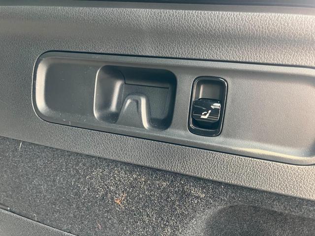 ＧＬＣ ＧＬＣ３５０ｅ　４Ｍポーツ　エディションスター　パノラミックスライディングルーフ／ＡＭＧレザーエクスクルーシブパッケージ／Ｂｕｒｍｅｓｔｅｒサラウンドサウンド／３６０°カメラ／メモリー付パワーシート／シートヒーター／ヘッドアップディスプレイ（36枚目）