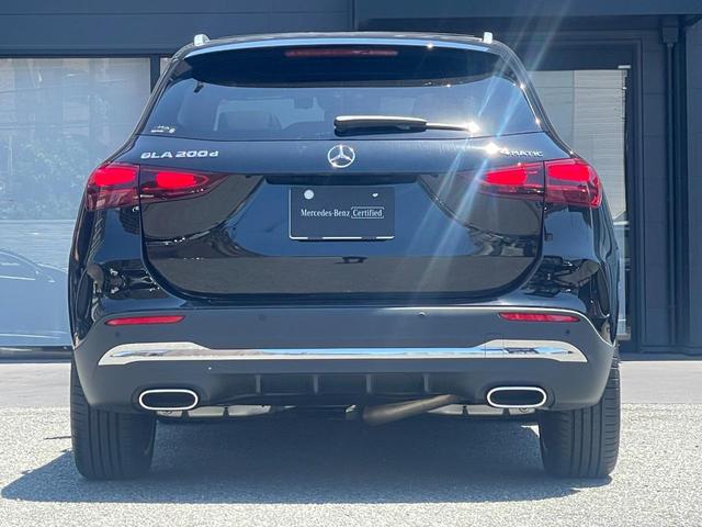 ＧＬＡクラス ＧＬＡ２００ｄ　４Ｍ　　ＡＭＧレザエクスクルーシブＰ　ＡＭＧレザーエクスクルーシブパッケージ　本革シート（クラシックレッド／ブラック）　パノラミックスライディングルーフ　ＡＭＧラインパッケージ　スポーツシート　スポーツブレーキ　マルチビームＬＥＤヘッドラ（5枚目）