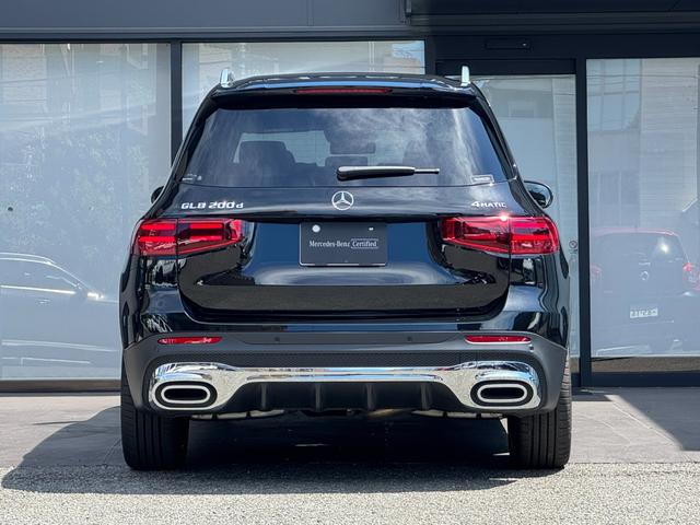 GLB GLB200d 4マチック AMGラインパッケージ AMGライン/ダイレクトステアリング/アダブティブダンピングシステム付サスペンション/アダブティブハイビームアシスト・プラス/マルチビームLEDヘッドライト/プライバシーガラス/スポーツブレーキ(5枚目)