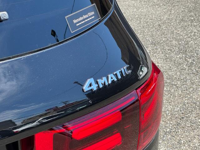 GLB GLB200d 4マチック AMGラインパッケージ AMGライン/ダイレクトステアリング/アダブティブダンピングシステム付サスペンション/アダブティブハイビームアシスト・プラス/マルチビームLEDヘッドライト/プライバシーガラス/スポーツブレーキ(10枚目)