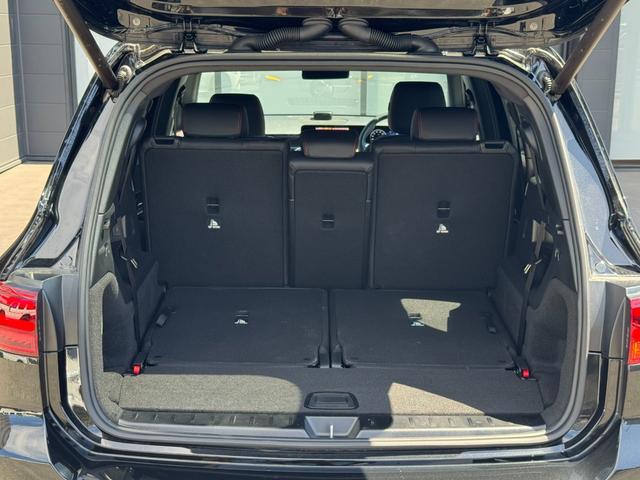 GLB GLB200d 4マチック AMGラインパッケージ AMGライン/ダイレクトステアリング/アダブティブダンピングシステム付サスペンション/アダブティブハイビームアシスト・プラス/マルチビームLEDヘッドライト/プライバシーガラス/スポーツブレーキ(12枚目)