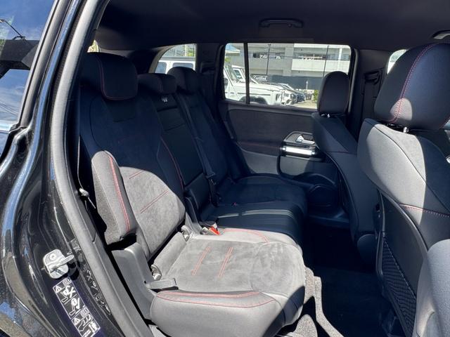 GLB GLB200d 4マチック AMGラインパッケージ AMGライン/ダイレクトステアリング/アダブティブダンピングシステム付サスペンション/アダブティブハイビームアシスト・プラス/マルチビームLEDヘッドライト/プライバシーガラス/スポーツブレーキ(15枚目)
