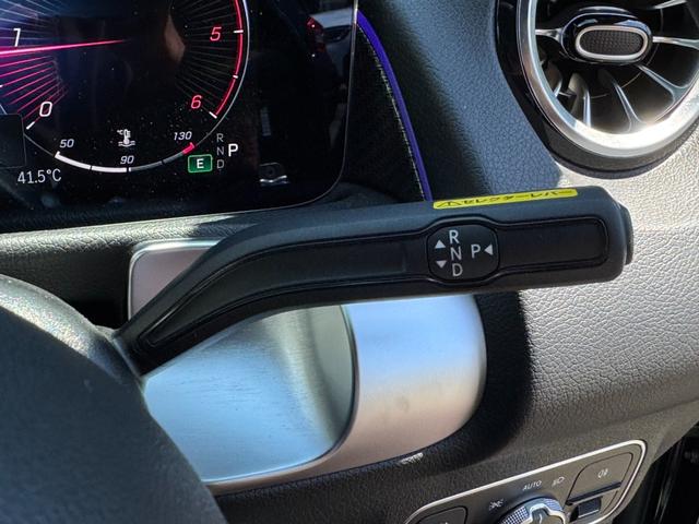 GLB GLB200d 4マチック AMGラインパッケージ AMGライン/ダイレクトステアリング/アダブティブダンピングシステム付サスペンション/アダブティブハイビームアシスト・プラス/マルチビームLEDヘッドライト/プライバシーガラス/スポーツブレーキ(25枚目)