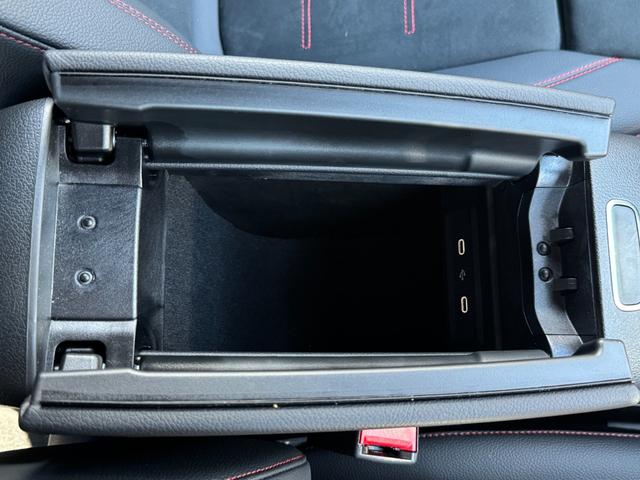 GLB GLB200d 4マチック AMGラインパッケージ AMGライン/ダイレクトステアリング/アダブティブダンピングシステム付サスペンション/アダブティブハイビームアシスト・プラス/マルチビームLEDヘッドライト/プライバシーガラス/スポーツブレーキ(40枚目)