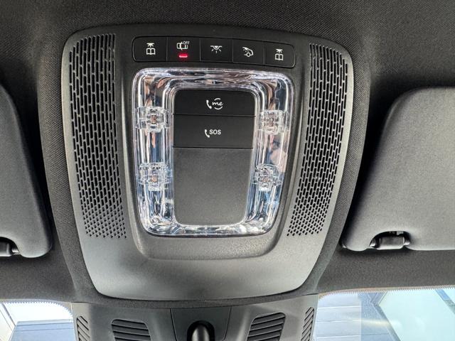 GLB GLB200d 4マチック AMGラインパッケージ AMGライン/ダイレクトステアリング/アダブティブダンピングシステム付サスペンション/アダブティブハイビームアシスト・プラス/マルチビームLEDヘッドライト/プライバシーガラス/スポーツブレーキ(44枚目)