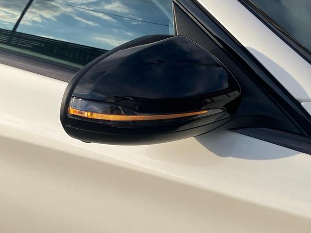 Cクラス C43 4マチック 弊社下取り車/パノラミックスライディングルーフ/ブラックレザーシート/ブルメスターサラウンドサウンド/ヘッドアップディスプレイ/AMGRIDEコントロールサスペンション/パフュームアトマイザー/ETC(6枚目)