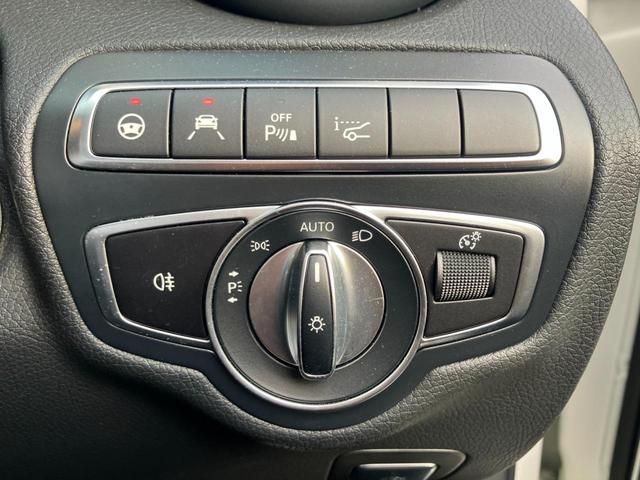 Cクラス C43 4マチック 弊社下取り車/パノラミックスライディングルーフ/ブラックレザーシート/ブルメスターサラウンドサウンド/ヘッドアップディスプレイ/AMGRIDEコントロールサスペンション/パフュームアトマイザー/ETC(22枚目)