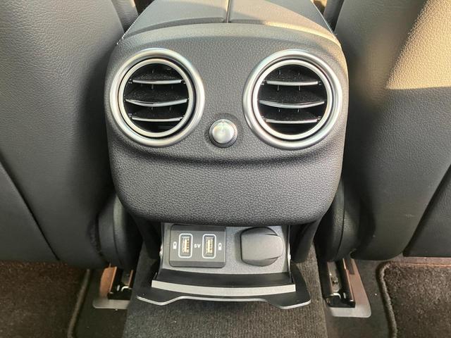 Cクラス C43 4マチック 弊社下取り車/パノラミックスライディングルーフ/ブラックレザーシート/ブルメスターサラウンドサウンド/ヘッドアップディスプレイ/AMGRIDEコントロールサスペンション/パフュームアトマイザー/ETC(39枚目)