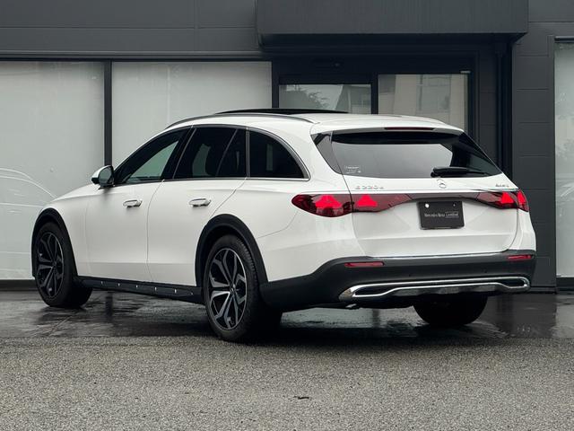 Ｅクラスオールテレイン Ｅ２２０ｄ　４マチック　オールテレイン　弊社デモカー／本革レザーシート／シートヒーター／メモリー付きパワーシート／電動リアゲート／３６０度カメラシステム／ヘッドアップディスプレイ／シートベンチレーター／ｂｕｒｍｅｓｔｅｒ４Ｄサウンドサラウン（44枚目）