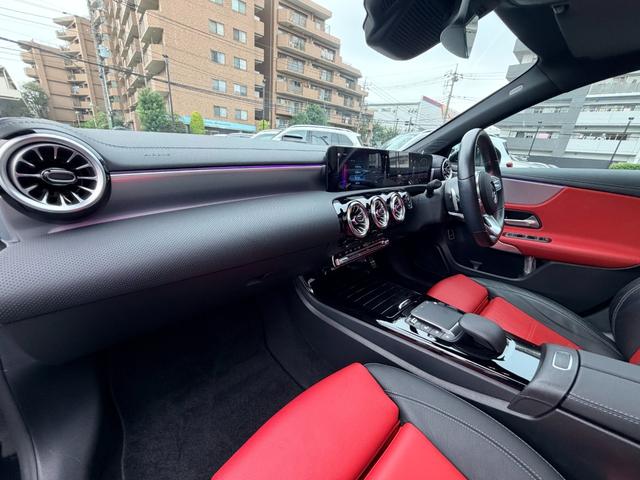 Ａクラスセダン Ａ１８０セダン　ＡＭＧラインパッケージ　弊社下取り車／ＡＭＧレザーエクスクルーシブパッケージ／パノラミックスライディングルーフ／ブラック×レッドツートンレザー／シートヒーター／メモリー付きパワーシート／３６０°カメラ／ＥＴＣ２．０／６４色ア（17枚目）