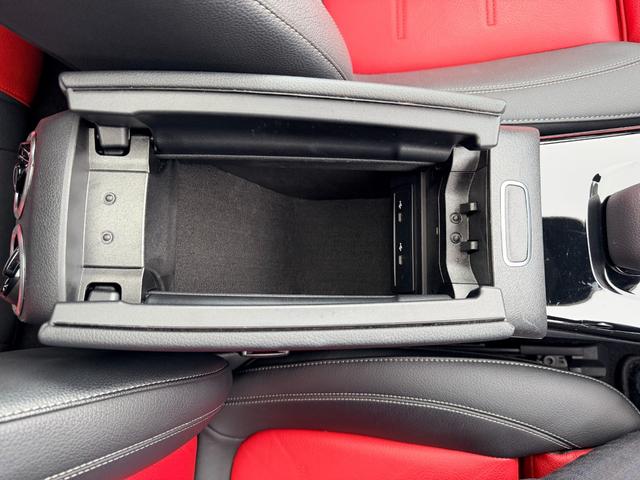 Ａクラスセダン Ａ１８０セダン　ＡＭＧラインパッケージ　弊社下取り車／ＡＭＧレザーエクスクルーシブパッケージ／パノラミックスライディングルーフ／ブラック×レッドツートンレザー／シートヒーター／メモリー付きパワーシート／３６０°カメラ／ＥＴＣ２．０／６４色ア（33枚目）