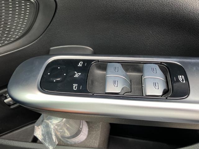 Cクラス C200アバンギャルド AMGラインパッケージ 弊社元デモカー/セーフティーパッケージ/AMGラインパッケージ/ヘッドアップディスプレイ/ハーフレザーシート/シートヒーター/スポーツサスペンション/大径ブレーキ/18インチAMGアルミ/レーダーセー(19枚目)