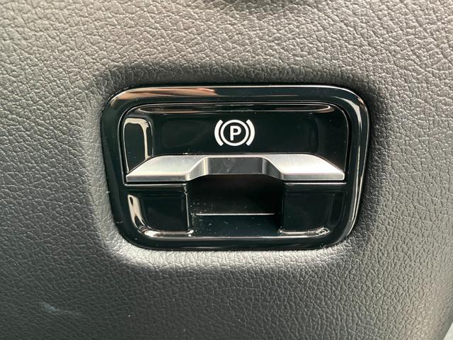 Cクラス C200アバンギャルド AMGラインパッケージ 弊社元デモカー/セーフティーパッケージ/AMGラインパッケージ/ヘッドアップディスプレイ/ハーフレザーシート/シートヒーター/スポーツサスペンション/大径ブレーキ/18インチAMGアルミ/レーダーセー(22枚目)