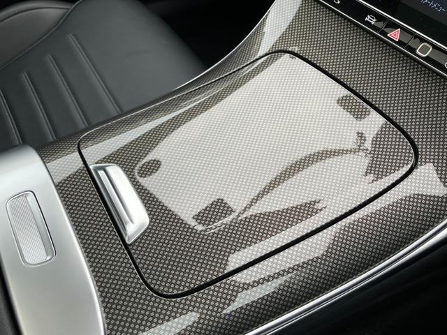 Cクラス C200アバンギャルド AMGラインパッケージ 弊社元デモカー/セーフティーパッケージ/AMGラインパッケージ/ヘッドアップディスプレイ/ハーフレザーシート/シートヒーター/スポーツサスペンション/大径ブレーキ/18インチAMGアルミ/レーダーセー(30枚目)