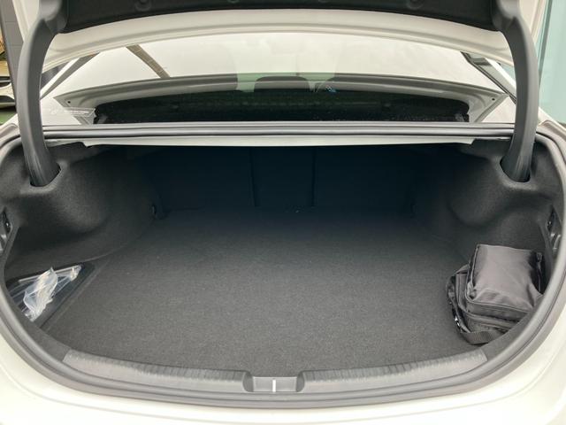 Ｃクラス Ｃ３５０ｅスポーツ　弊社デモカー／３６０度カメラシステム／シートヒーター／電動リアゲート／アクティブレーンキーピングアシスト／アクティブパーキングアシスト／純正ドラレコ／ＥＴＣ２．０／ダイナミックセレクト／（12枚目）