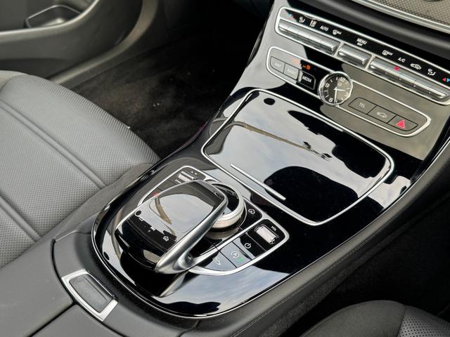 Eクラスステーションワゴン E53 4マチック+ ステーションワゴン パノラミックスライディングルーフ/本革レザーシート/メモリー付きパワーシート/電動リアゲート/シートヒーター/レーンキーピングアシスト/アクティブパーキングアシスト/ETC2.0/認定中古車2年保証(22枚目)