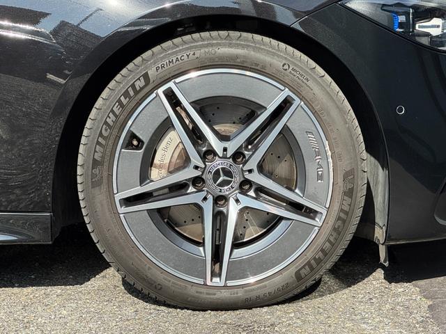 Cクラス C200 4Mアバンギャルド AMGラインパッケージ 弊社下取り車/パノラミックスライディングルーフ/ベーシックパッケージ/ヘッドアップディスプレイ/MBUX ARナビゲーション/ハーフレザーシート/シートヒーター/メモリー付きパワーシート/360°カメ(10枚目)