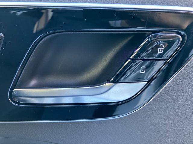 Cクラスステーションワゴン C200 ステーションワゴン ラグジュアリー 弊社デモアップ/ドライバーズパッケージ/本革シート/パノラミックスライディングルーフ/リアアクスルステアリング/アダプティブダンピングサスペンション/ブルメスター3Dサウンド/シートヒーター&クーラー(18枚目)