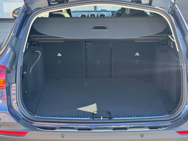 Cクラスオールテレイン C220d 4マチック オールテレイン レザーエクスクルーシブパッケージ 本革シート パノラミックスライディングルーフ メモリー付パワーシート シートヒーター ARナビゲーション アンビエントライト64色 MBUX シートベンチレーター(9枚目)