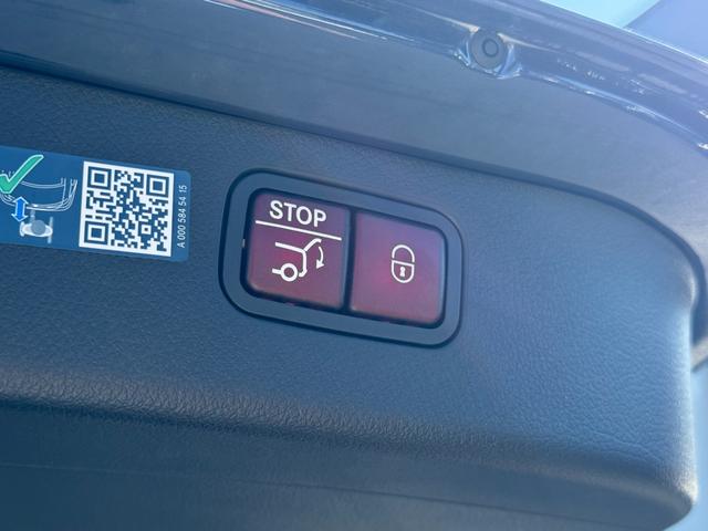 Cクラスオールテレイン C220d 4マチック オールテレイン レザーエクスクルーシブパッケージ 本革シート パノラミックスライディングルーフ メモリー付パワーシート シートヒーター ARナビゲーション アンビエントライト64色 MBUX シートベンチレーター(10枚目)