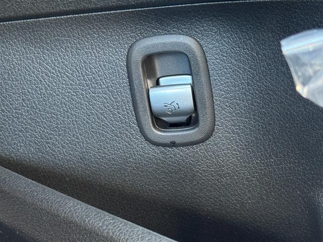 Cクラスオールテレイン C220d 4マチック オールテレイン レザーエクスクルーシブパッケージ 本革シート パノラミックスライディングルーフ メモリー付パワーシート シートヒーター ARナビゲーション アンビエントライト64色 MBUX シートベンチレーター(28枚目)