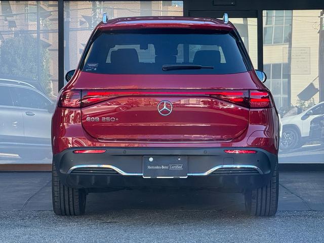 EQB EQB250+ AMGラインパッケージ 弊社デモカー/メモリー付きパワーシート/電動リアゲート/パノラミックスライディングルーフ/3列シート/アクティブパーキングアシスト/アクティブレーンキーピングアシスト/純正ドラレコ/ETC2.0/認定(5枚目)