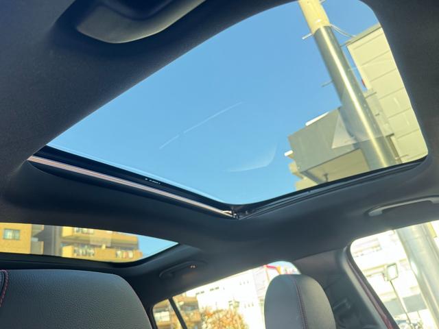 EQB EQB250+ AMGラインパッケージ 弊社デモカー/メモリー付きパワーシート/電動リアゲート/パノラミックスライディングルーフ/3列シート/アクティブパーキングアシスト/アクティブレーンキーピングアシスト/純正ドラレコ/ETC2.0/認定(15枚目)